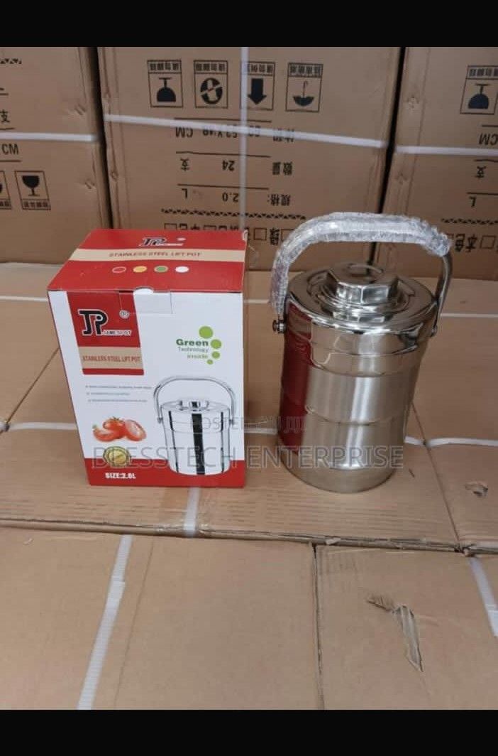 James Pot 2ltrs Food FlaskDOUBLE-LAYER DESIGN: Each insulated lunch box has two built-in containers of different height (as the picture shows), which can store your rice and vegetables separately, avo