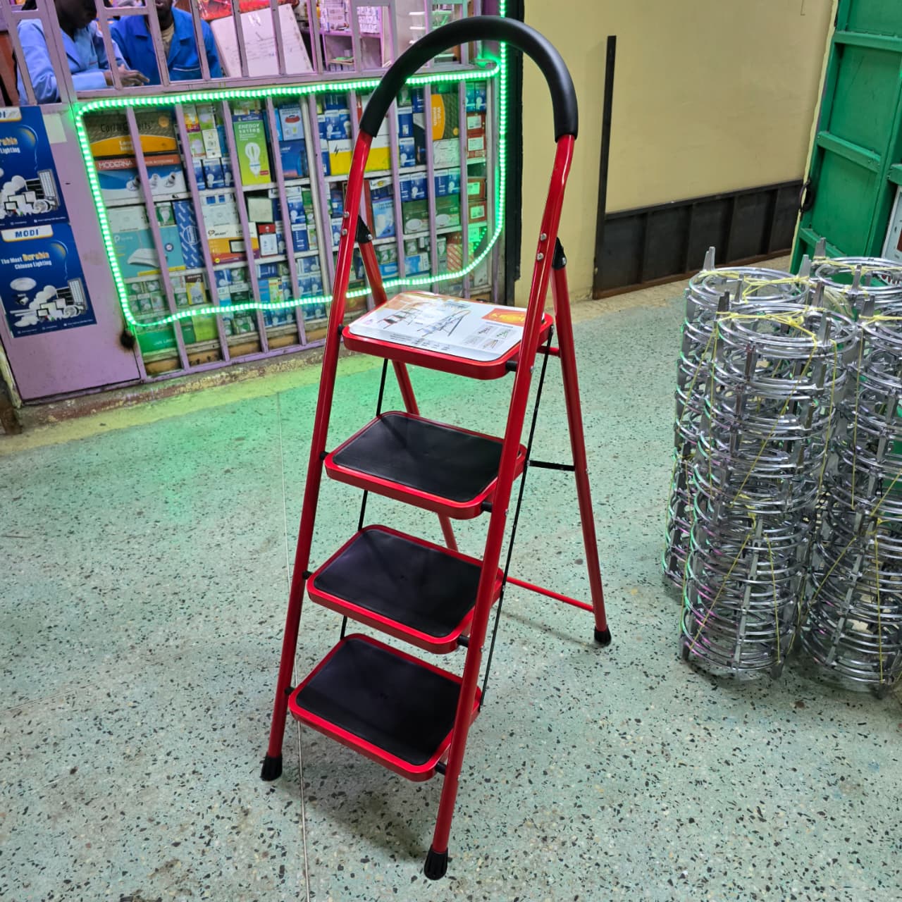 Heavy duty step ladders;4 tier Multipurpose Step Ladder Folding Ladder with Wide Anti-Slip Pedal, Step Stool Portable Lightweight Foldable Stepladder for Home Kitchen Library Office