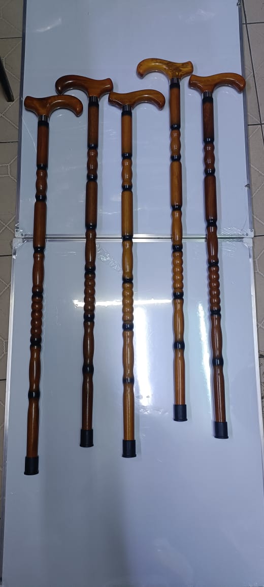 Mahogany wooden walking sticks. 1pc
🟣For special occasions and assistance in oldage.