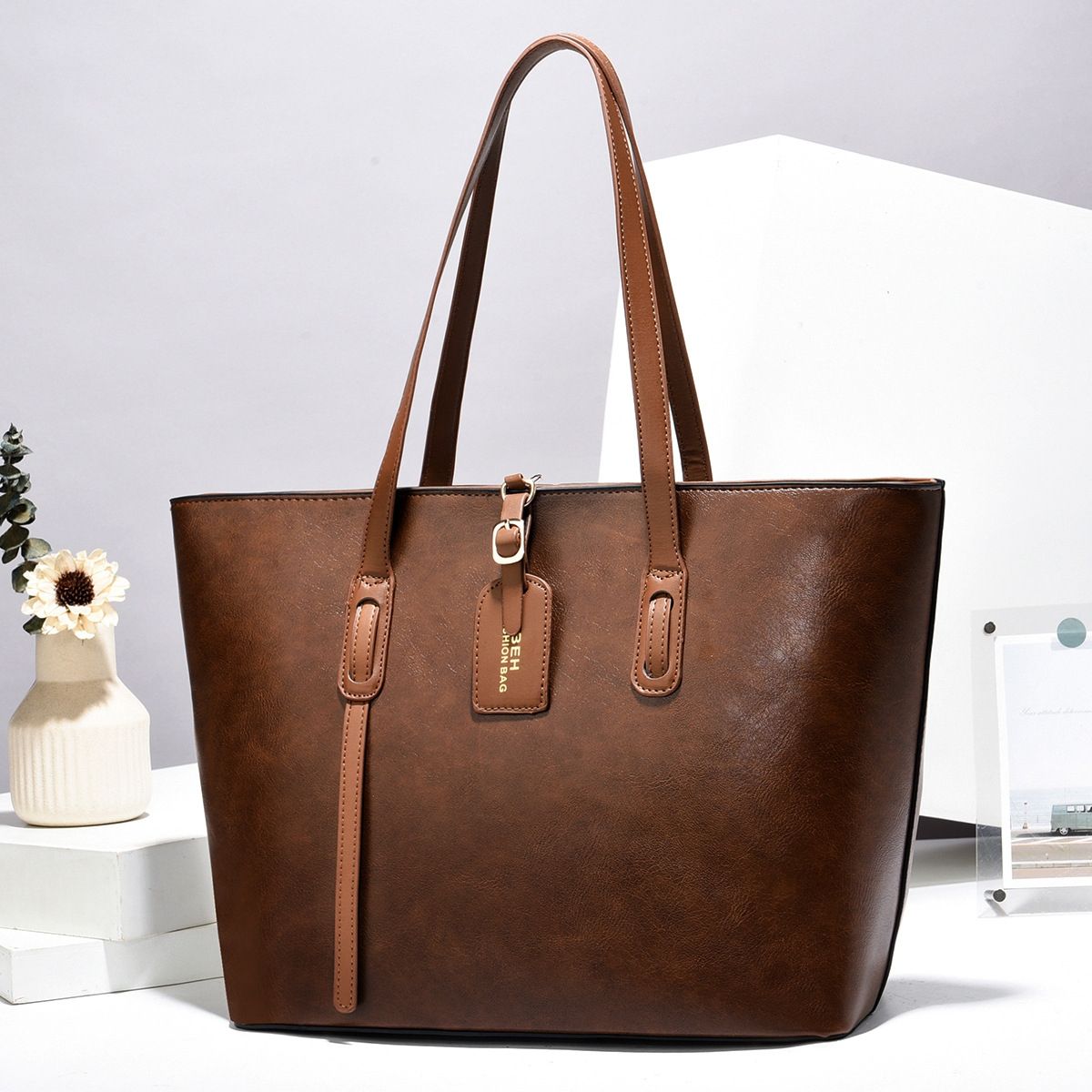 New Arrivals Quality Leather Ladies Shoulder Bag Fashion Ladies' Zippe tote bag Women Handbag Cross-body Bag Large Capacity Bag Waterproof PU Leather Women's Shoulder Bag Underarm Bag