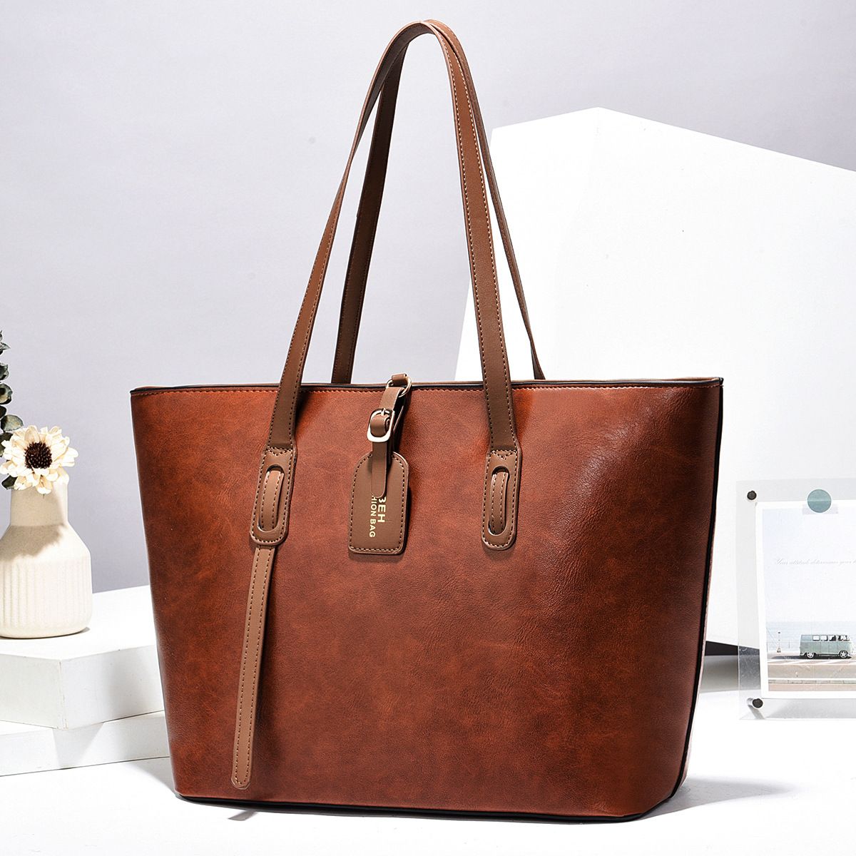 New Arrivals Quality Leather Ladies Shoulder Bag Fashion Ladies' Zippe tote bag Women Handbag Cross-body Bag Large Capacity Bag Waterproof PU Leather Women's Shoulder Bag Underarm Bag