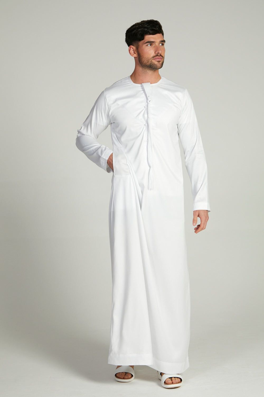 Limited Time Offer! Premium Emirati Thobe/Kanzu – Elegant White  Kanzu Attire for Men