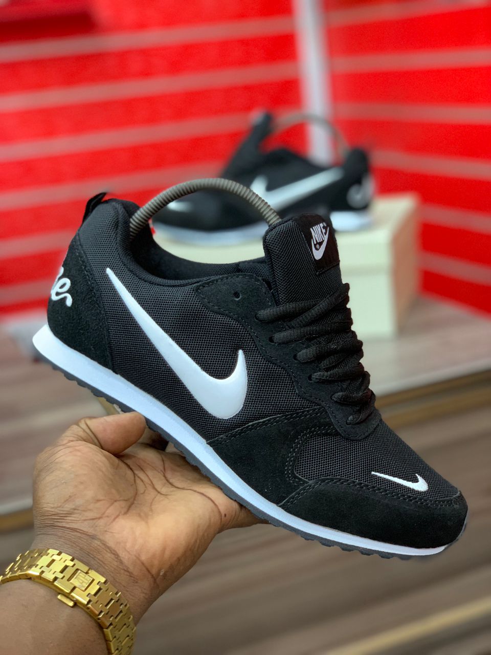 Men's casual sports shoes boys shoes breathable soft soled shoes women's running shoes students fashion sneakers teenager non-slip athletic shoes casual shoes