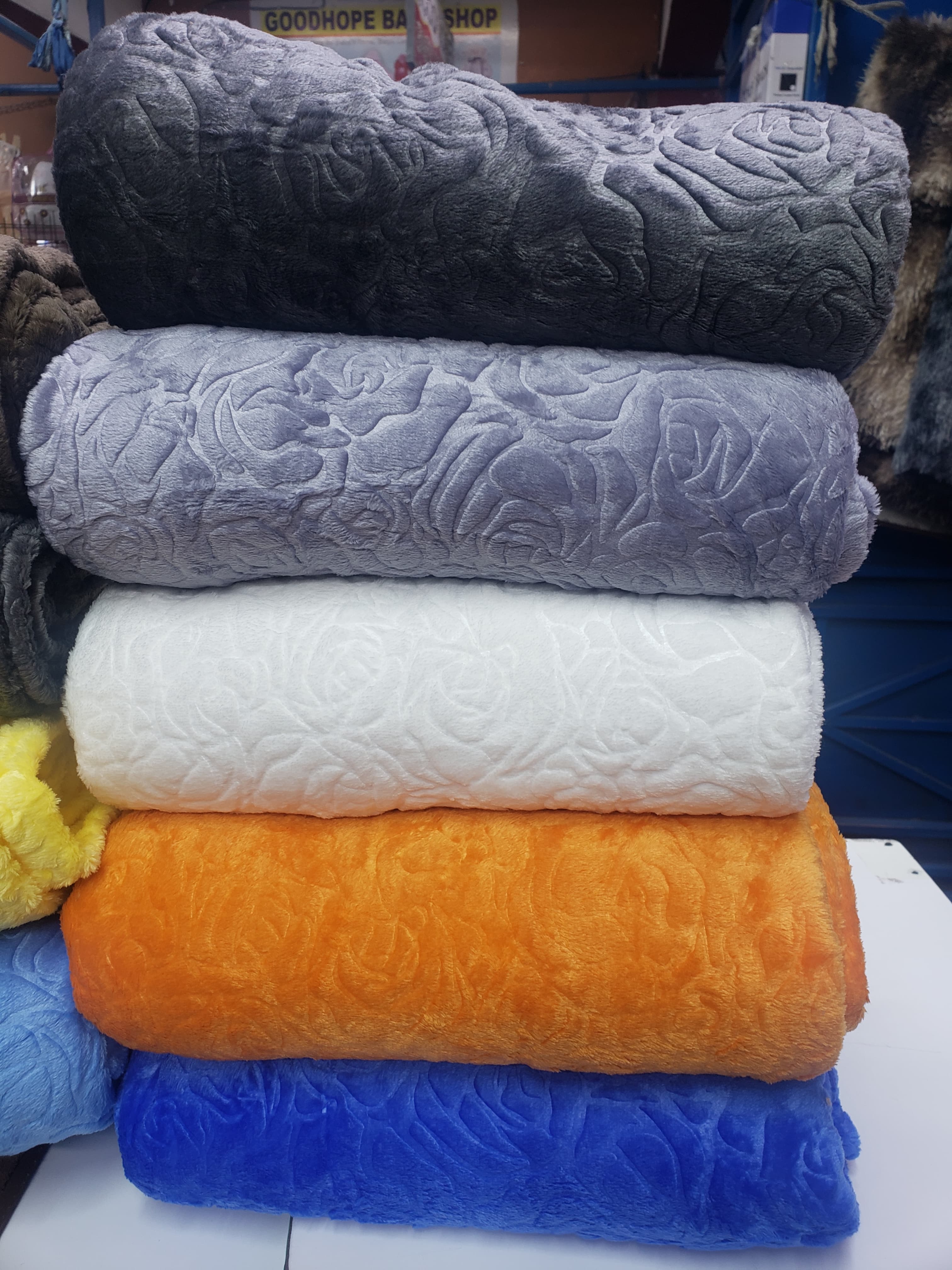 📌 Cabbage fleece throw blankets in stock
▫️Size - 6by6