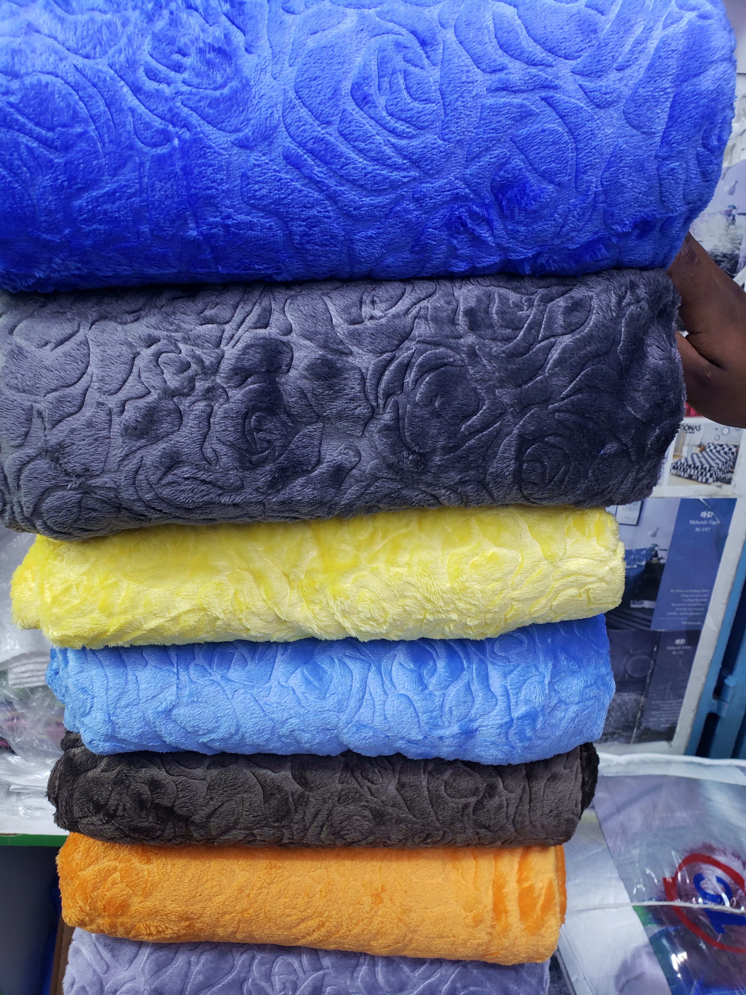 📌 Cabbage fleece throw blankets in stock
▫️Size - 6by6