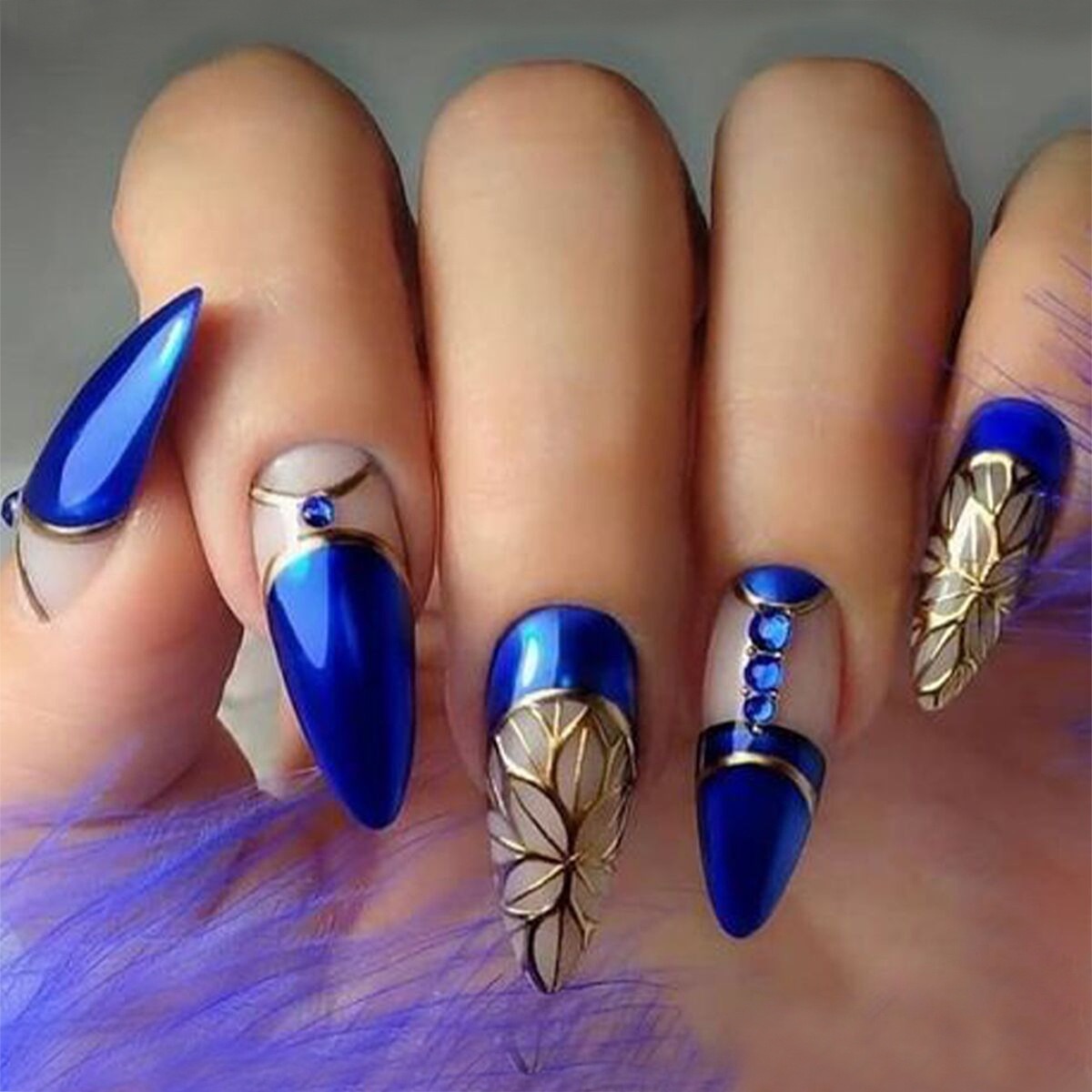 24Pcs Long Stiletto Press on Nails Box Acrylic False Nails with Almond Designs Black Gold Foil French Full Cover Fake Nail Tips