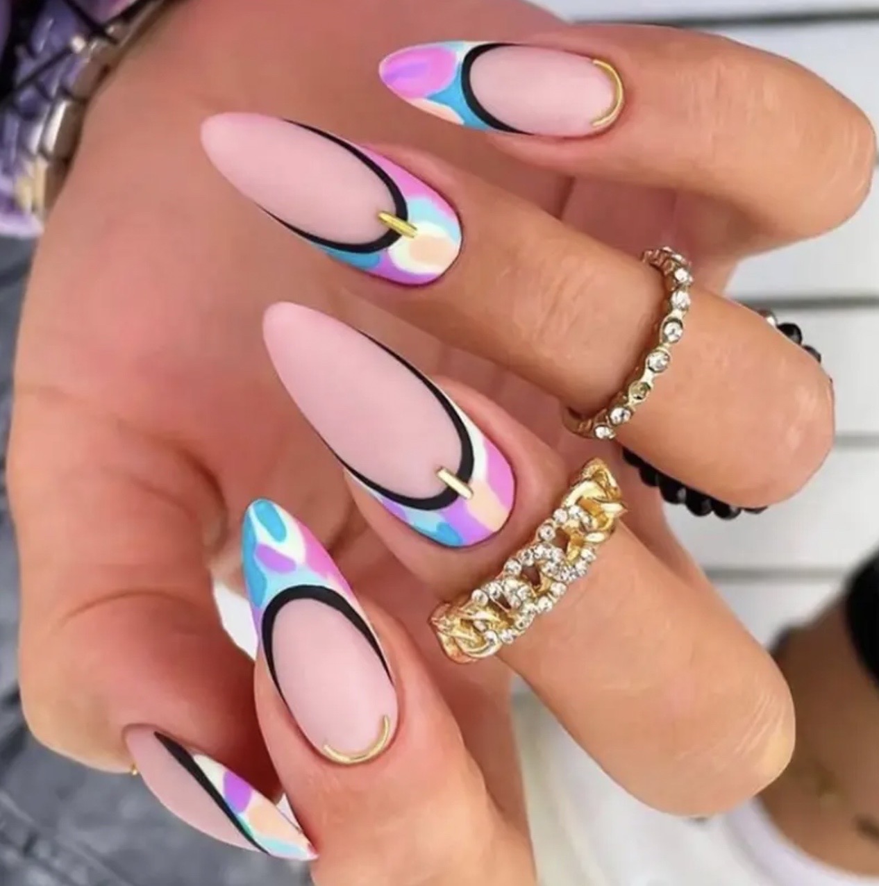 New 24 pieces Plastic Art short Fake false Sticker Nail Tips, Press On Nail Tips Reusable Wearing Fake Nails Full Cover Artificial Flase Nails Decoration