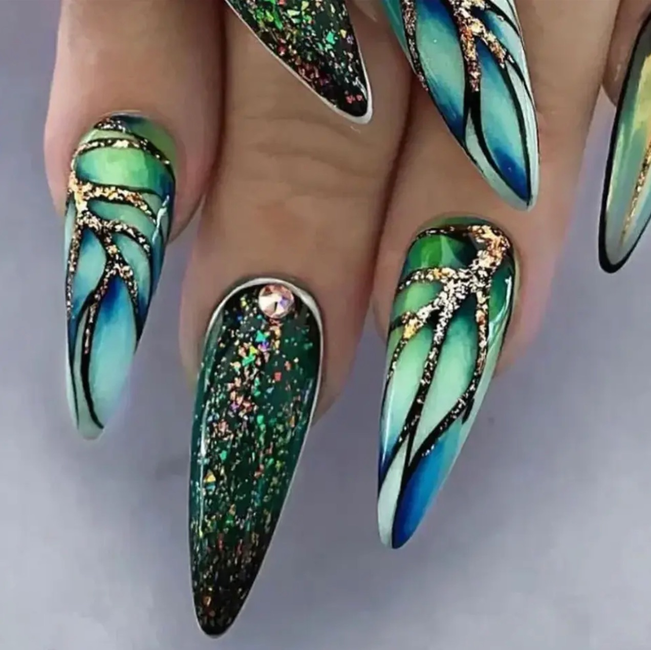 24Pcs Short Almond False Nails Press on Colourful Halo dyeing Wearable Blue Starry Sky French Fake Nails Set Manicure Nail Art