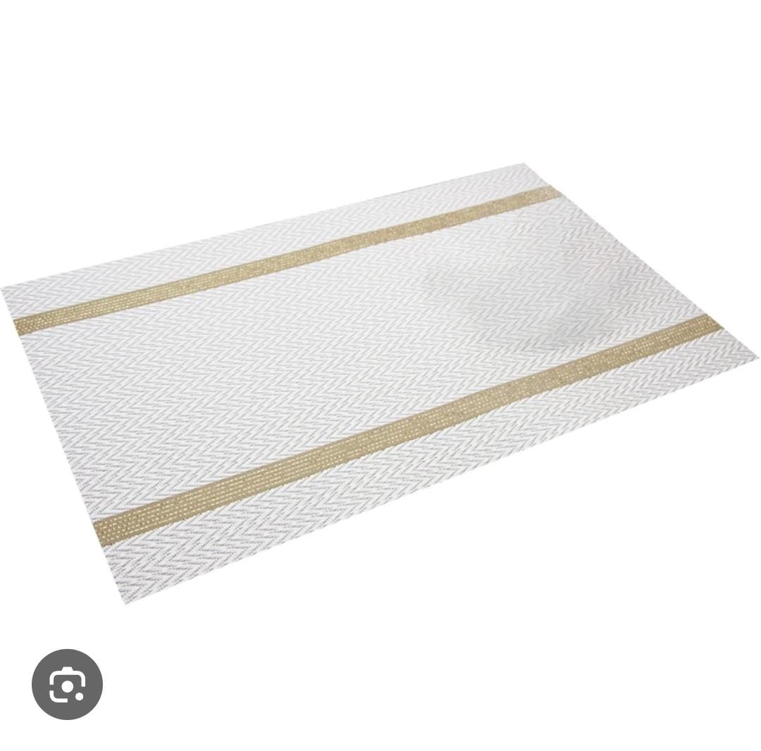 Set of 6pcs PVC Kitchen & Dining Table Mats with Decorative Lines – Durable, Easy-Clean Placemats for Practical Style and Effective Table Surface Protection