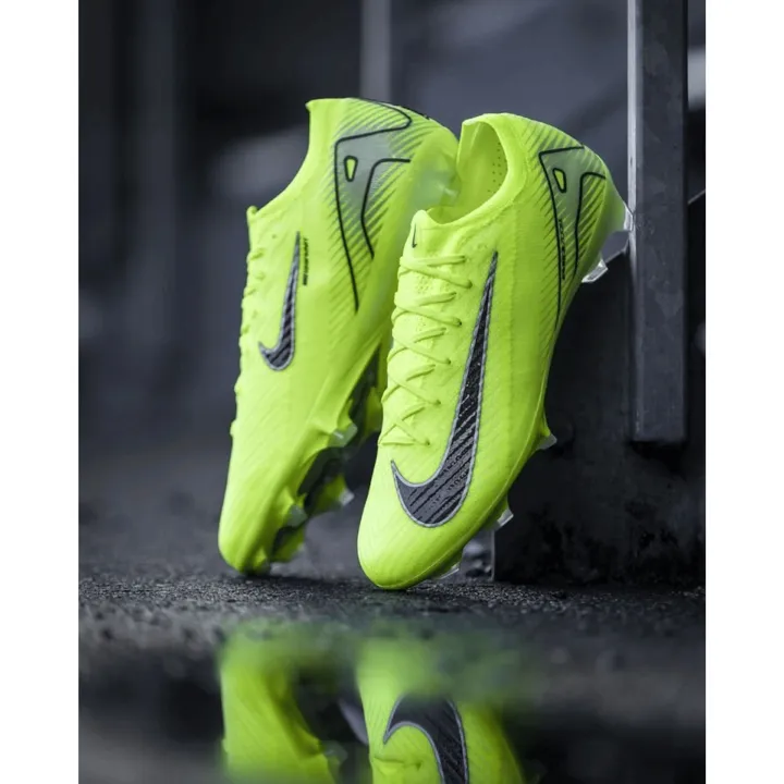 Mercurial V16 Football Mad Voltage Shoes Vapor All Weather Football Soccer Shoes Firm Ground Soccer Boots - Luminous Electric Green