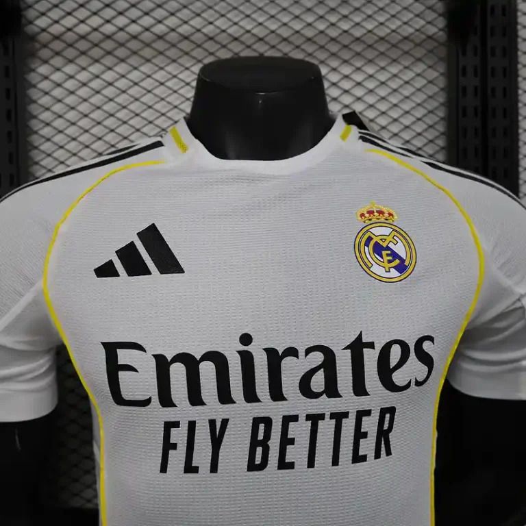New Real Madrid Home Jersey 2025-2026 La liga Season - Player Version Kit 🔥 Football Soccer Jersey Shirt.