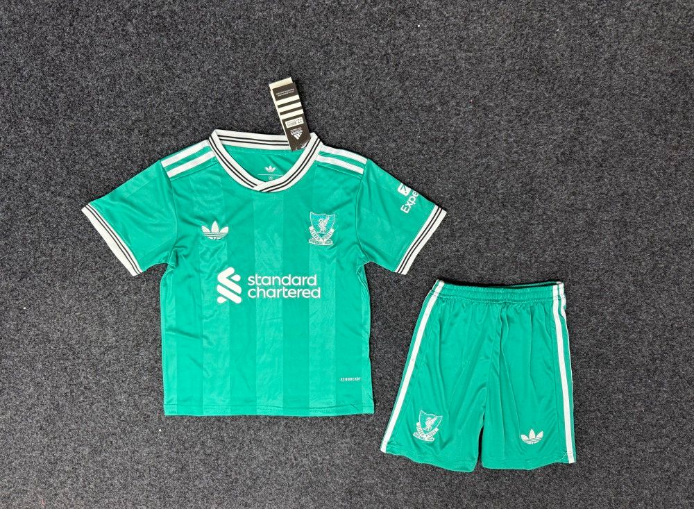 Liverpool Third Kit Jersey For Children - Boys and Girls Football Shirt                                   .