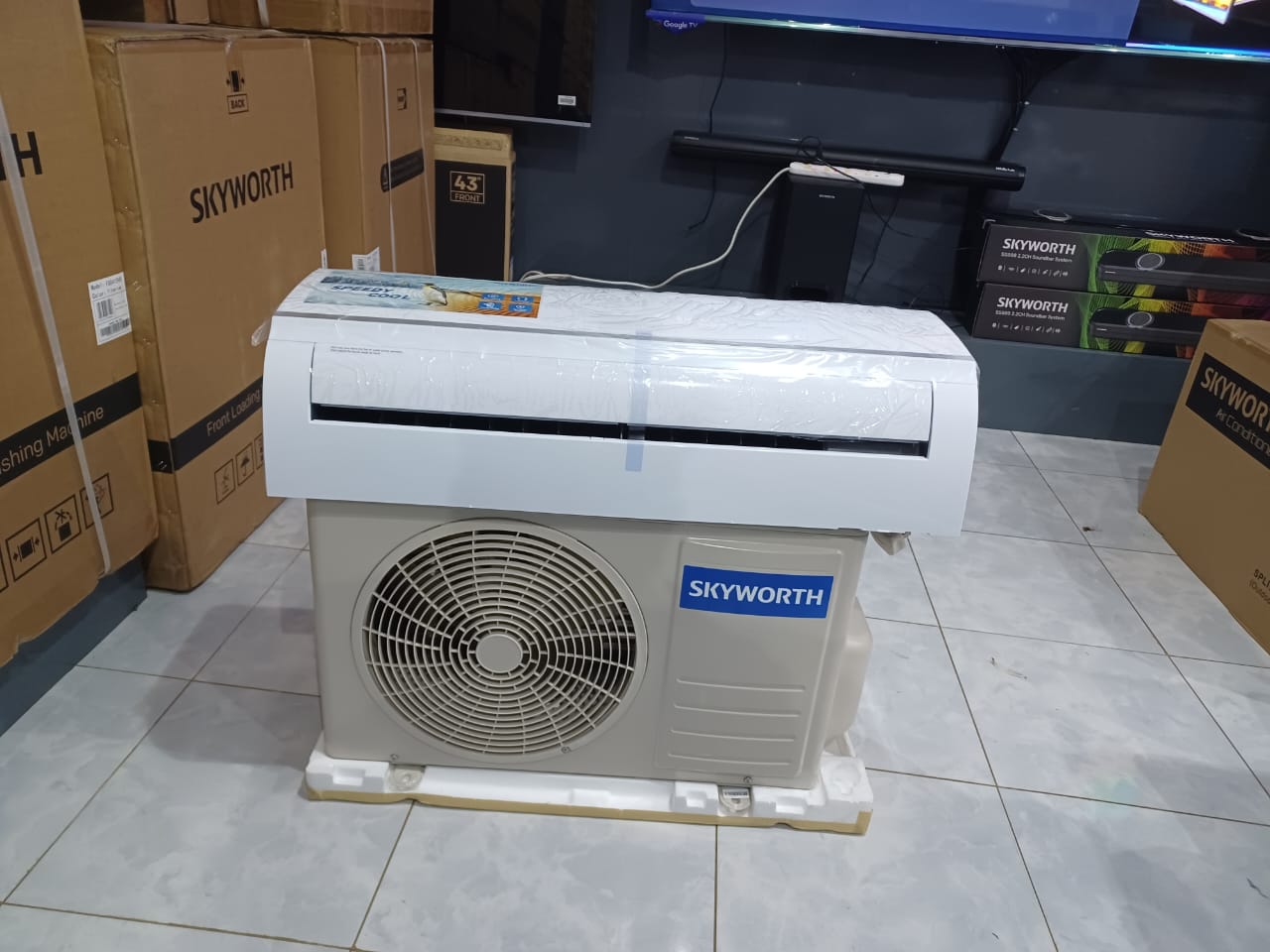 CLEARANCE OFFER 12000 btu Skyworth air conditioner