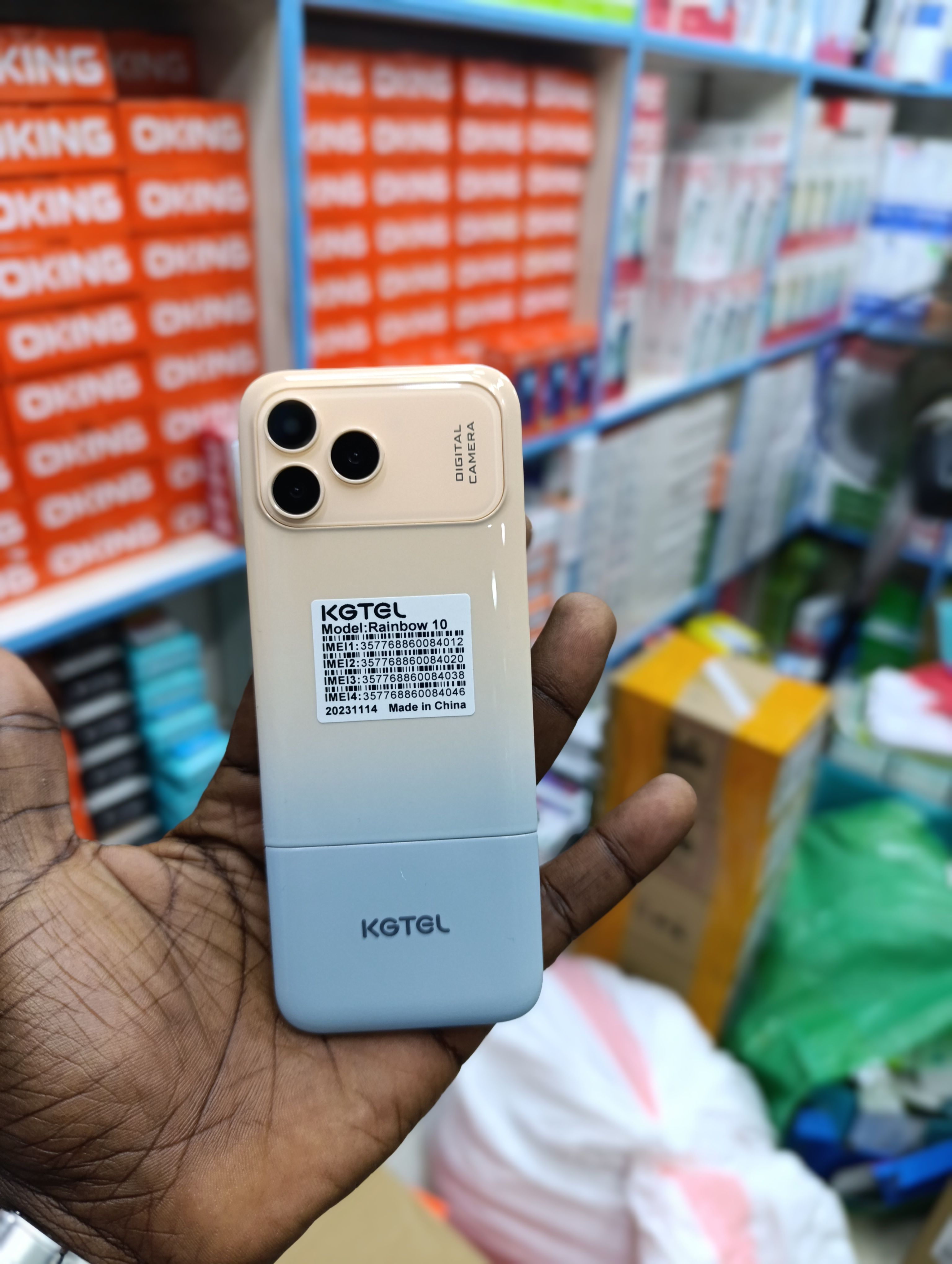 KGTEL RAINBOW 10  2500 mAh Inbuilt Battery 64MB Storage 2.8 inches  4 Sim cards Slim And Stylish Cell Phone