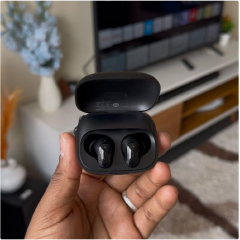 Itel BudsAir 5e Small Earbuds with Carrying Lanyard - 3.5g Lightweight In-Ear, 39h Playtime, Deep Bass, AI Translation, Carrying Lanyard Included