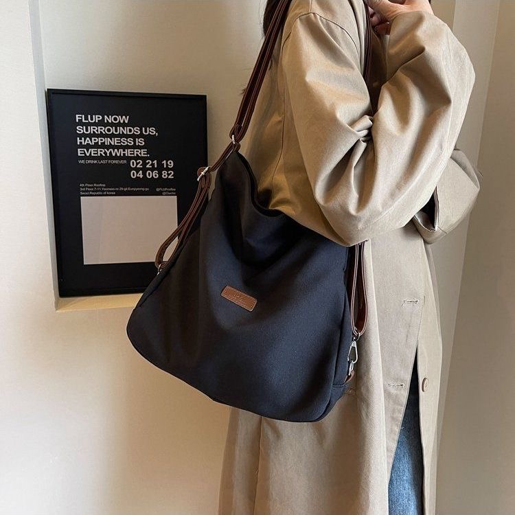 Female 2025 New Spring Large Capacity Backpack Commuter Single Shoulder Underarm Tote Bag Student Class Nylon Cloth Bag