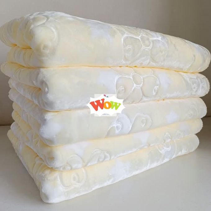 Soft & Plush Cloud-Patterned Baby Blanket
