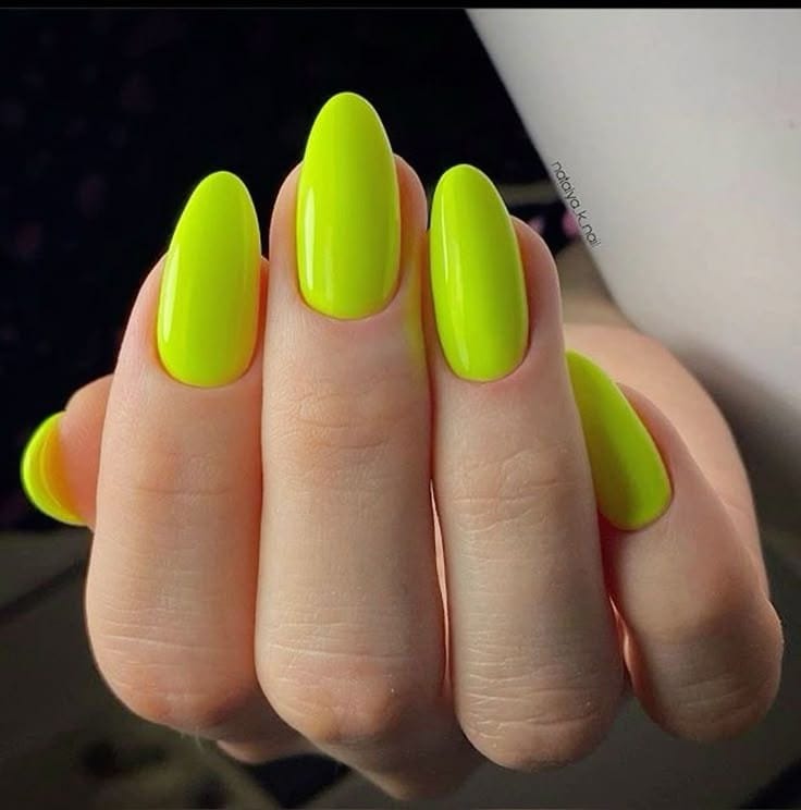 15ml Nail Gel Polish Soak Off UV/LED Manicure Pedicure Professional UV/LED Soak Off  Color Gel Nail Polish Manicure Salon Gel Polish Best Quality Non Toxic  Lasts and Lasts at Least 30 Days