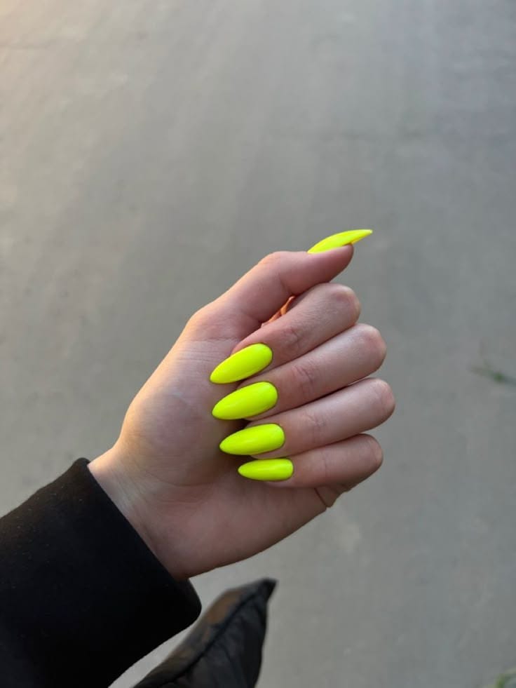 15ml Nail Gel Polish Soak Off UV/LED Manicure Pedicure Professional UV/LED Soak Off  Color Gel Nail Polish Manicure Salon Gel Polish Best Quality Non Toxic  Lasts and Lasts at Least 30 Days