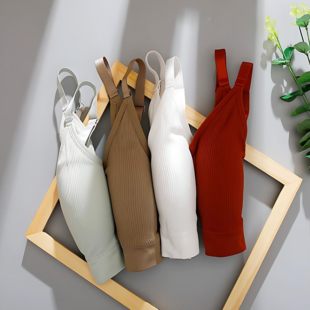 Women’s Seamless Padded Sports Bra – Soft, Stretchable Fabric with Removable Pads and Adjustable Straps – Wire-Free Comfort for Yoga, Gym, Running, Lounge & Daily Wear – Breathable Black Bra