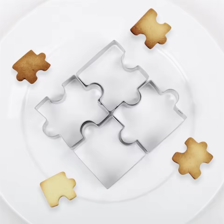 4PCS/Set Stainless Steel Cake Cookie Mold Jigsaw Mold Diy Baking Tools Christmas Birthday Decorations