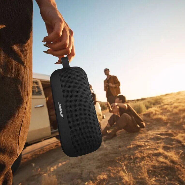 Bose SoundLink Flex Portable Bluetooth Speaker with Up to 12 hours battery per charge, PositionIQ technology, Weather, dust, & life proof - Black
