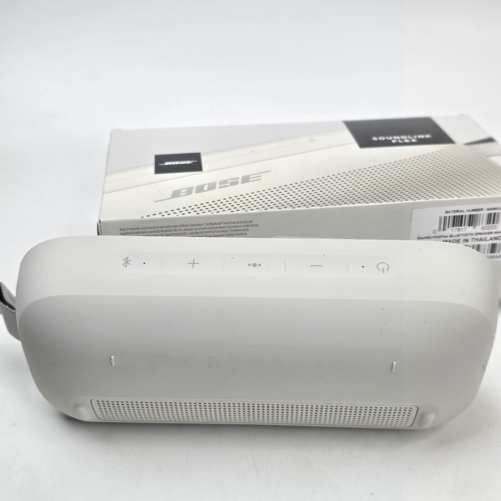 Bose SoundLink Flex Portable Bluetooth Speaker with Up to 12 hours battery per charge, PositionIQ technology, Weather, dust, & life proof - White Smoke