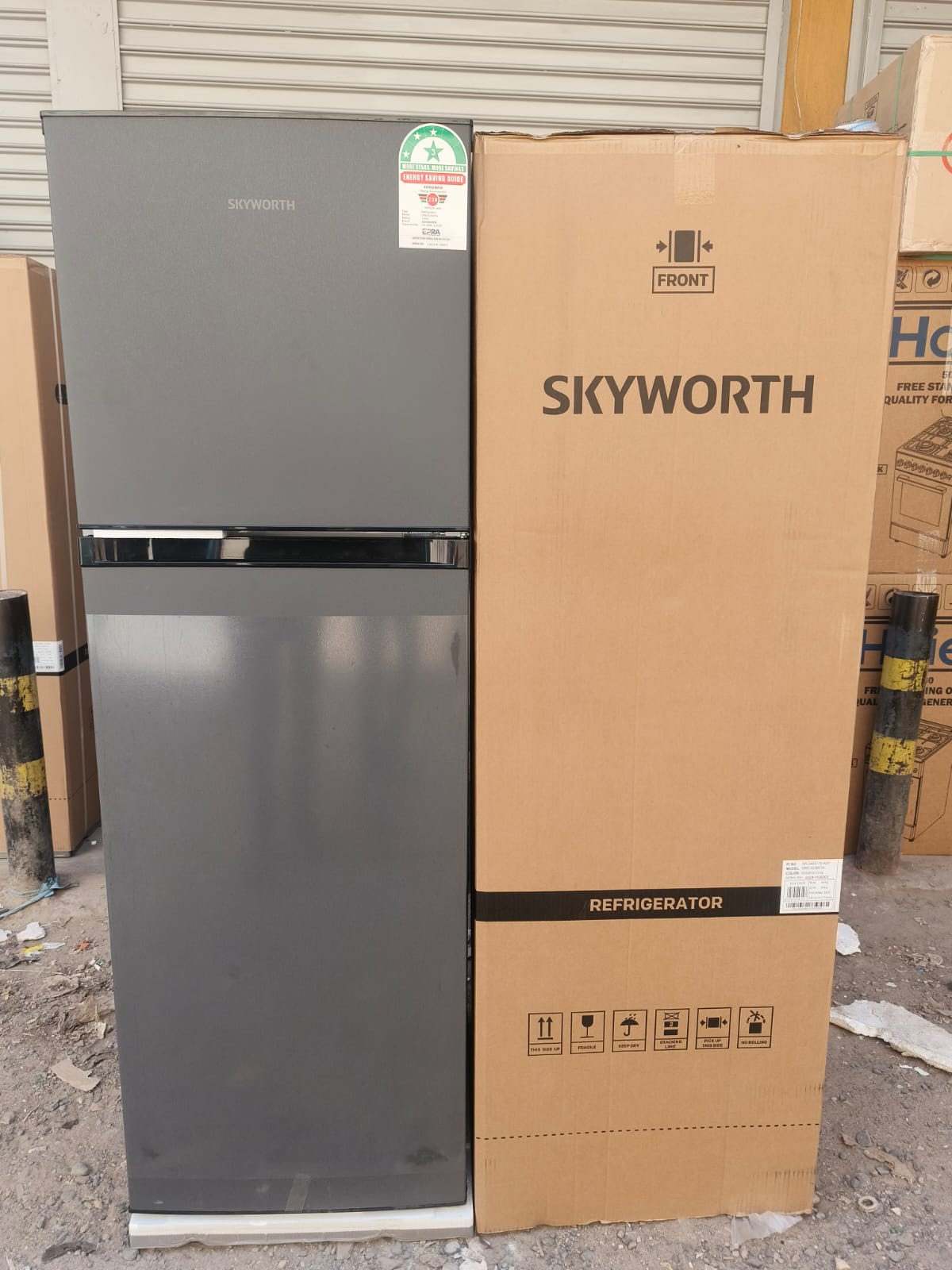 Skyworth 280 litres double door NO FROST refrigerator - Energy-efficient fridge, Frost-free technology NO FROST, Multi-air flow system, LED interior lighting.