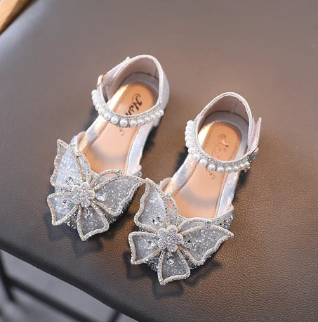 1Pair Summer Girls Sandals Fashion Sequins Rhinestone Bow Girls Princess Shoes Baby Girl Shoes Flat Heel Sandals