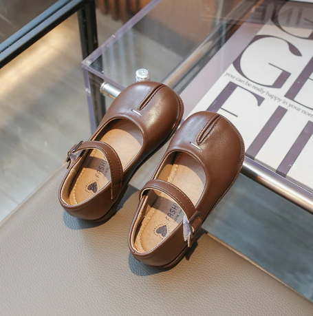 1Pair New Children Leather Shoes for Girls Shoes Kids Soft Bottom Anti-skid Outside Walking Shoes Split Toe Prom Party Footwear