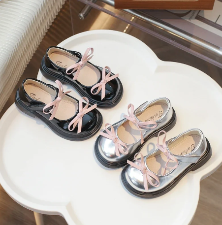 1Pair Kids Princess Shoes with Pink Bow Girls' Fashion Little Leather Shoes for Party Wedding Children Dance Shoes Soft Sole