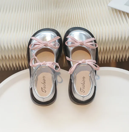 1Pair Kids Princess Shoes with Pink Bow Girls' Fashion Little Leather Shoes for Party Wedding Children Dance Shoes Soft Sole