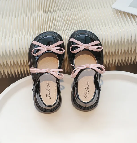 1Pair Kids Princess Shoes with Pink Bow Girls' Fashion Little Leather Shoes for Party Wedding Children Dance Shoes Soft Sole