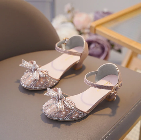 1Pair Baby Girls Princess Shoes Elegant Kids Beaded Sandals Comfortable Stiletto Crystal Catwalk Fashion Spring/summer Students