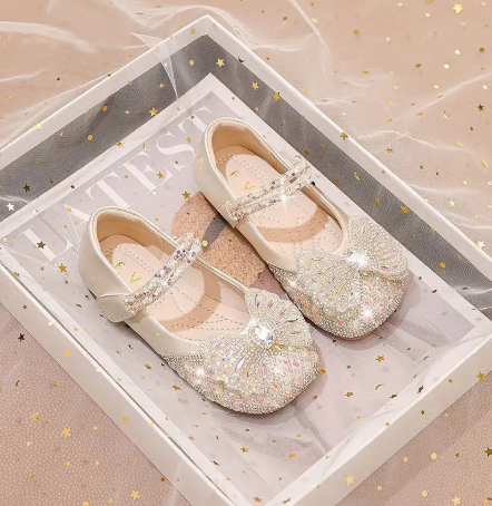 1Pair Summer Girls Sandals Fashion Sequins Rhinestone Butterfly Bow Girls Princess Shoes Baby Girl Shoes Flat Heel Sandals