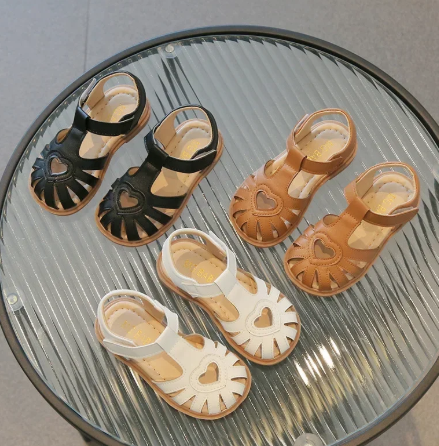 1Pair Girls' Leather Sandals Beach Soft Leather Princess Shoes Summer Girls' Sandals