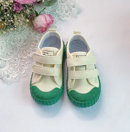 1Pair Children's Canvas Shoes Smiling Casual Shoes Spring Children's Shoes
