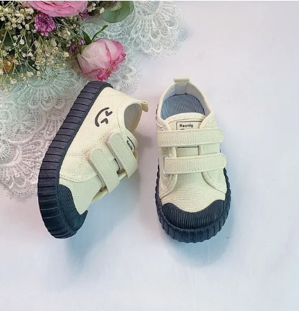 1Pair Children's Canvas Shoes Smiling Casual Shoes Spring Children's Shoes