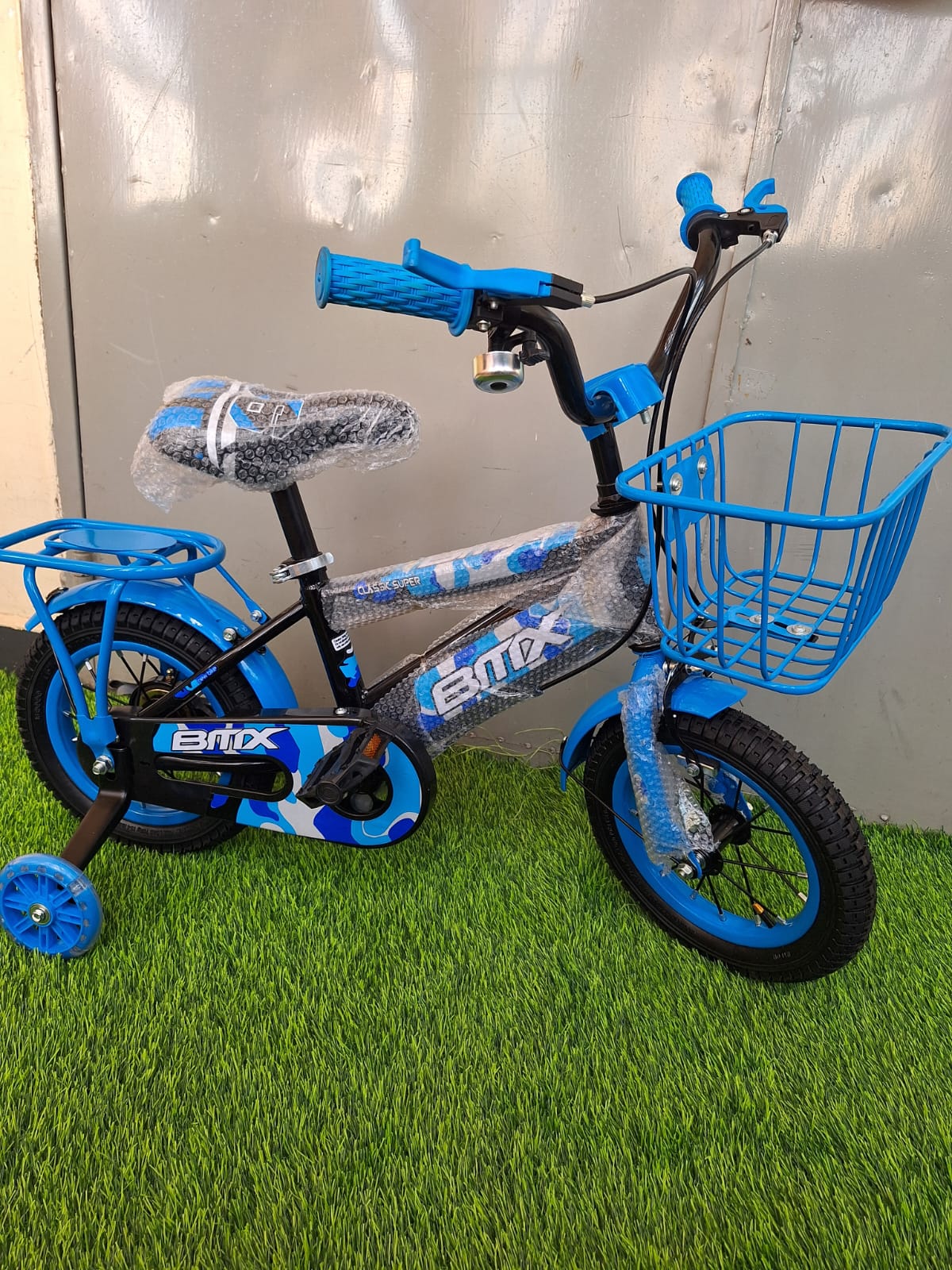 Camo BMX Bike Size 12 for Kids with Training Wheels,Adajustable Seat and Handle Bars,Handy Front Basket - Suitable for Children's Aged 2-5 Years.