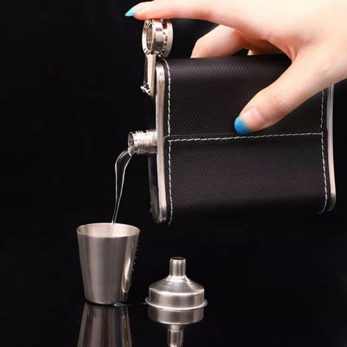 Stainless Leather Whisky/Whiskey Bottle Hip + 2 Tot Cups