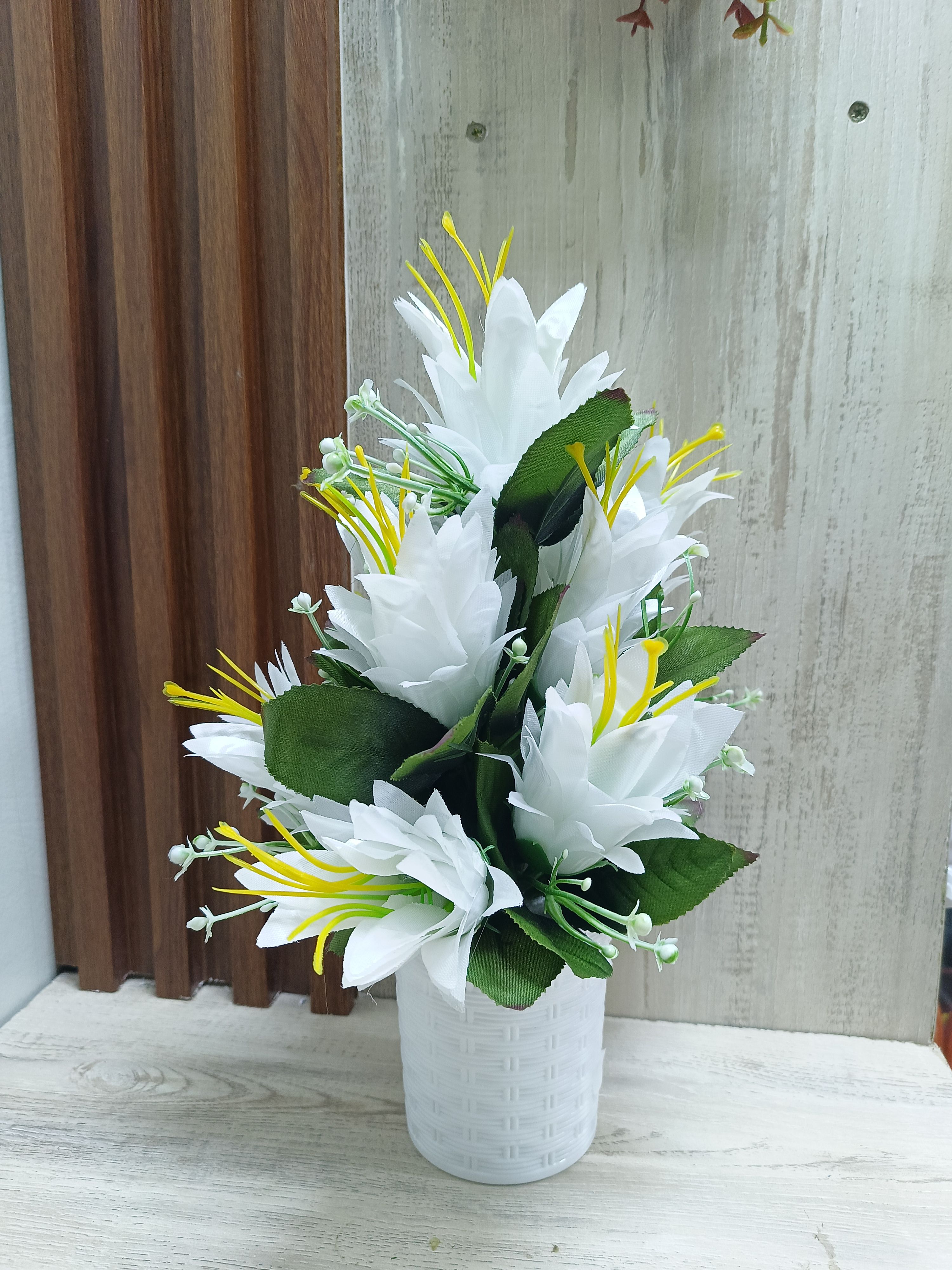 Lily Table Top Artificial Lily Flower- add a luxurious touch to your interior setting and the same time