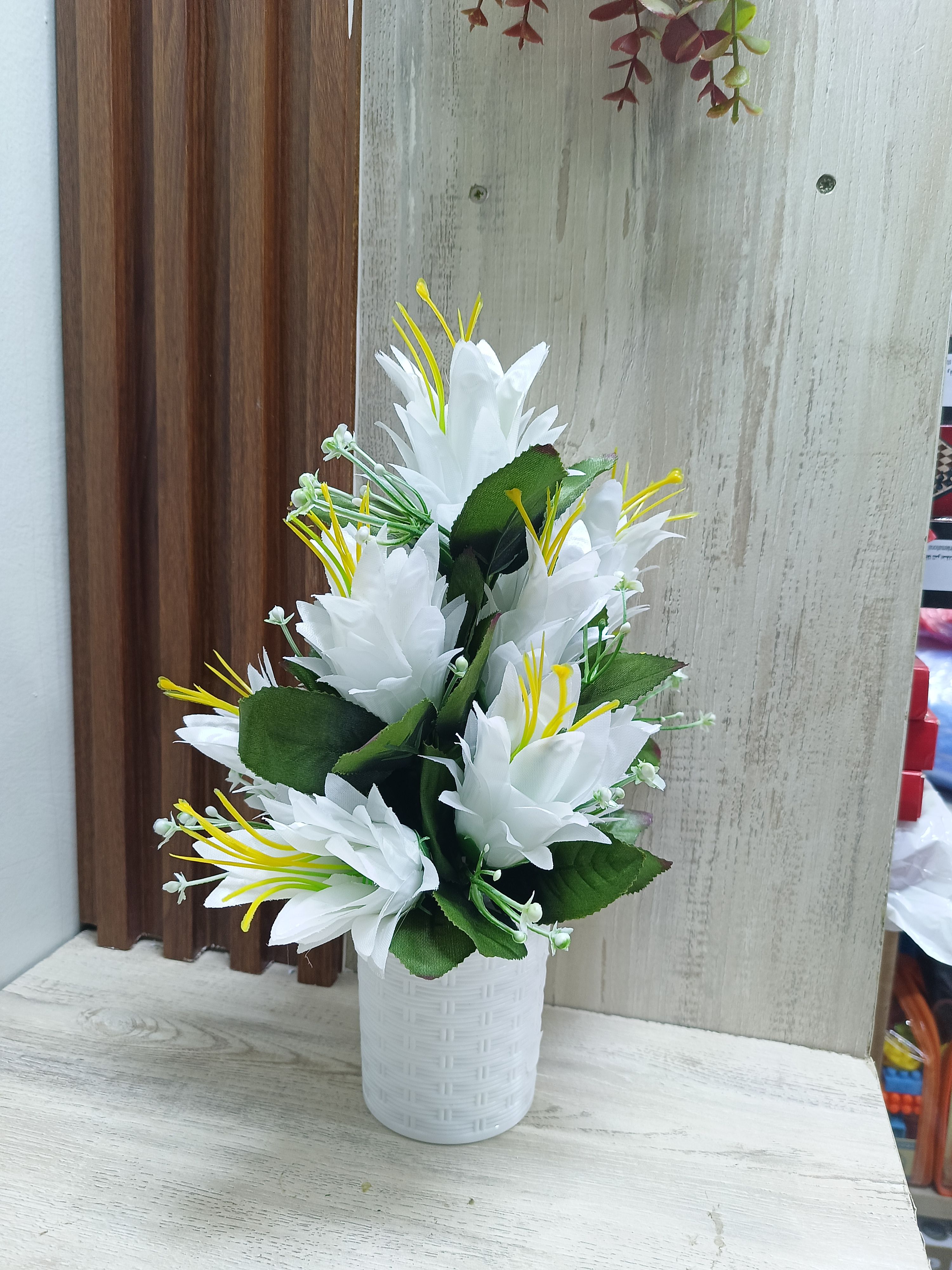 Lily Table Top Artificial Lily Flower- add a luxurious touch to your interior setting and the same time
