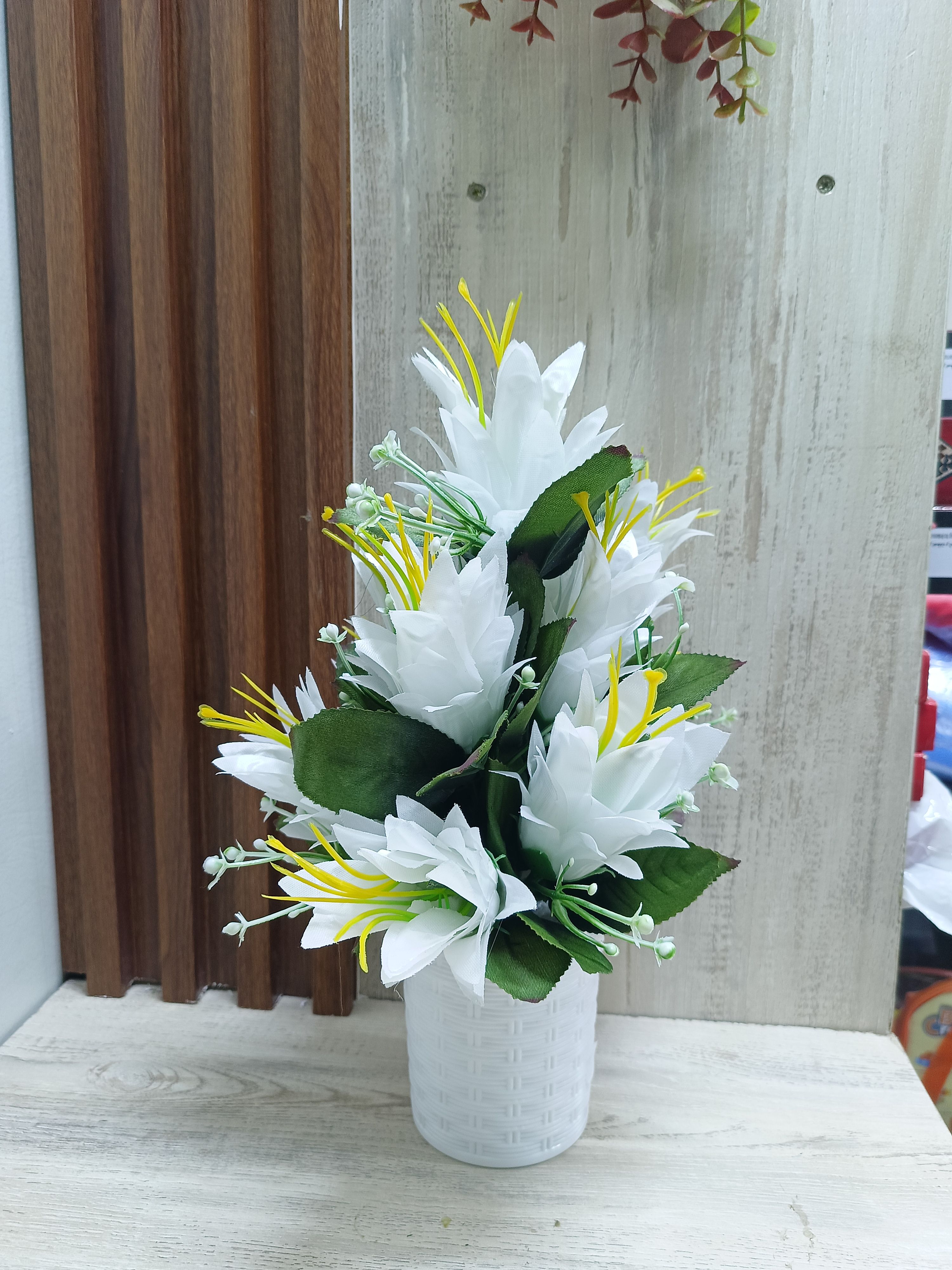 Lily Table Top Artificial Lily Flower- add a luxurious touch to your interior setting and the same time