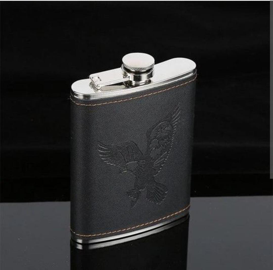 whiskey flask hip bottle Leather Stainless Steel Deluxe 6 Oz. Flask Gift Set