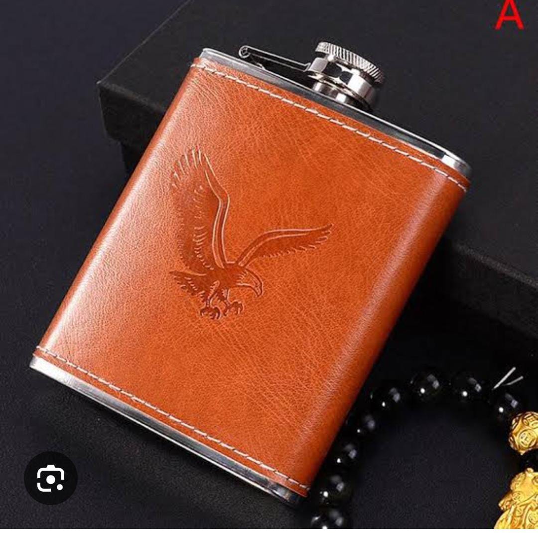 whiskey flask hip bottle Leather Stainless Steel Deluxe 6 Oz. Flask Gift Set