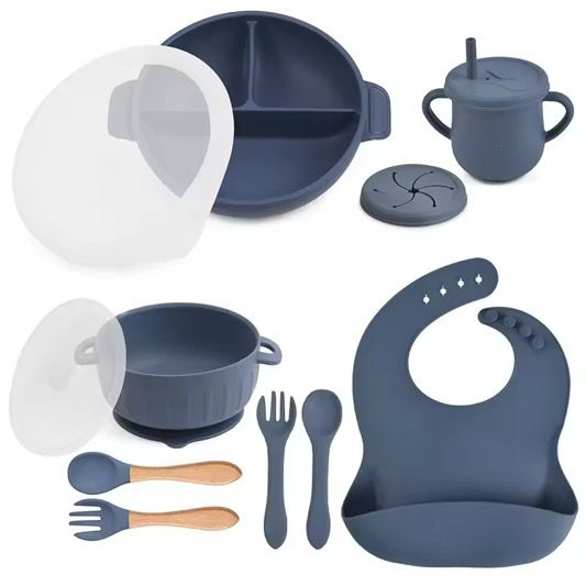 SILICONE BABY FEEDING SET WITH COVERS