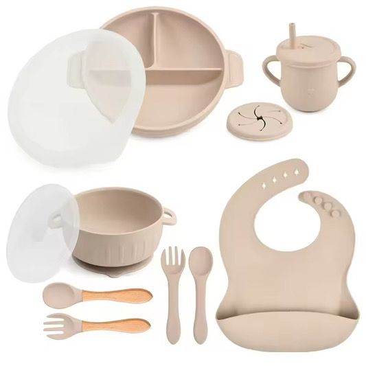 SILICONE BABY FEEDING SET WITH COVERS