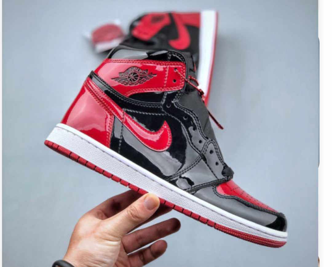 Air Jordan 1 Men’s Shoes Sneakers – Iconic Streetwear Style & Supreme Comfort | Retro Basketball Shoes
