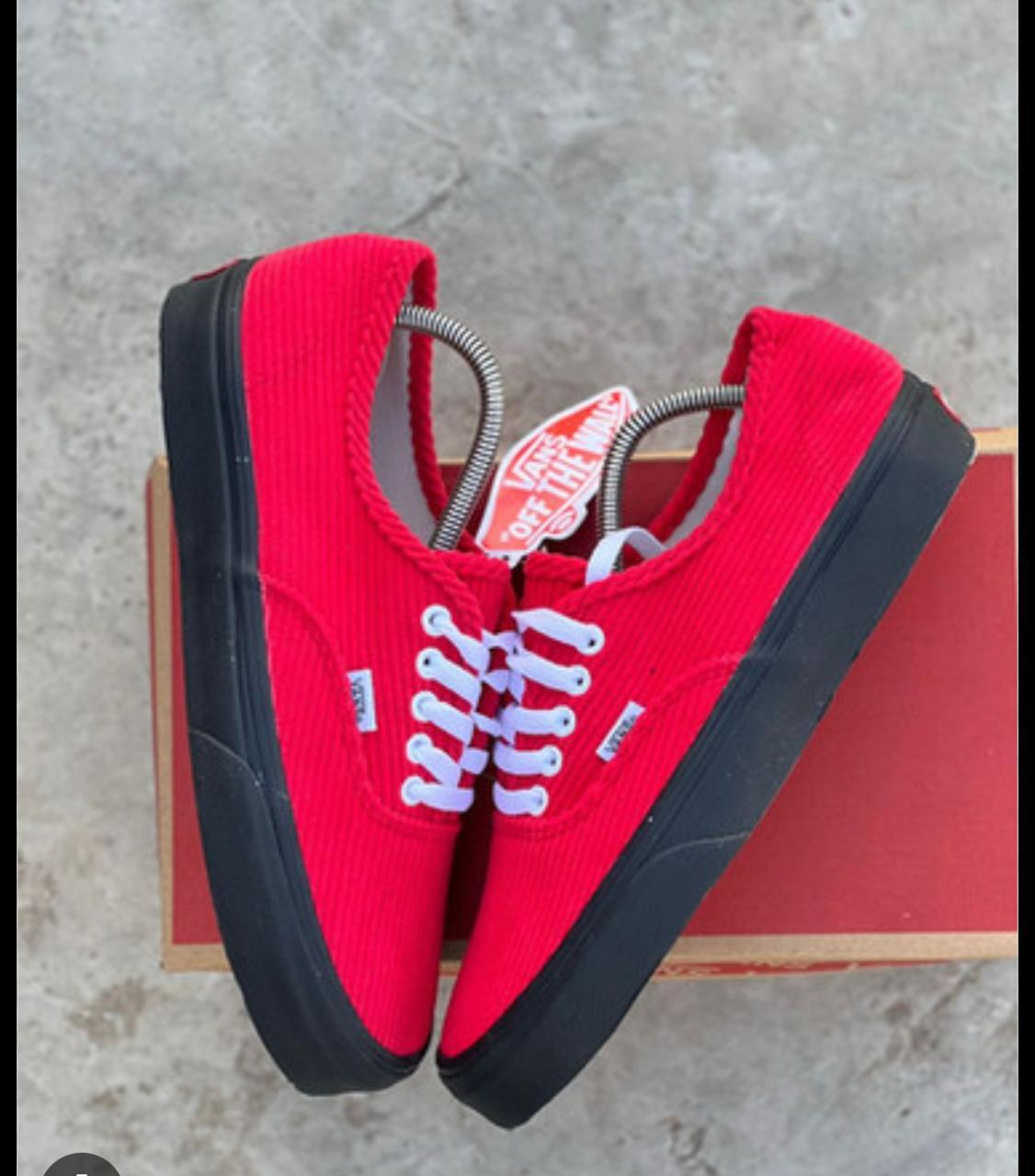 Classic Corduroy Vans off the Wall Unisex Mens and Womens Shoes Comfortable Lace Up Sneakers Fashionable Gentlemen Shoes Low Dunk Rubbers