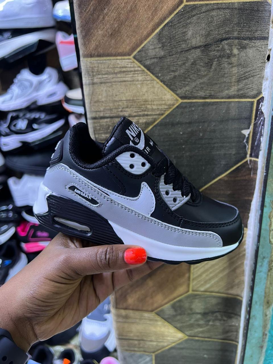 KIDS High Quality Airmax 90 Unisex Boys and Girls Shoes Comfortable Babies  Generic  Sneakers Sport Shoes